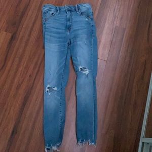 Abercrombie and Fitch jeans 26/2s